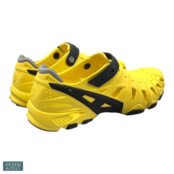 Crosskix 2.0 Yellowjacket Hybrid Water Shoes Bright Yellow Foam Slip-On NEW-NIB - Picture 12 of 15